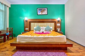 Hotel Grand Oasis