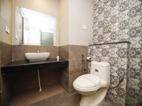 Hotel Grand Sm Regency by OYO Rooms