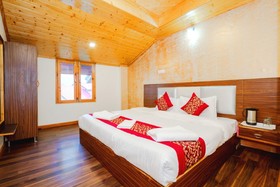 Hotel Hillside View Manali by Goroomgo