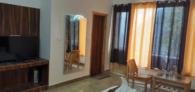 Hotel Himalayan Oak
