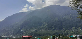 Hotel Himalayan Oak