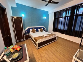 Hotel Manali Palace
