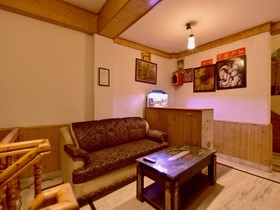 Hotel Rock Villa By OYO Rooms