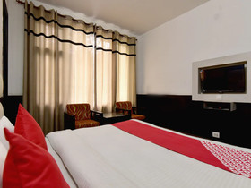 Hotel Whispering River by OYO Rooms