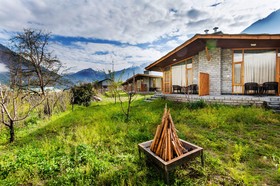 LaRiSa Mountain Retreat by Svenska