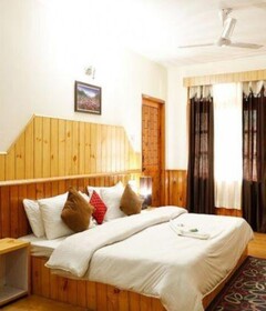 Mahavir by Fabhotel