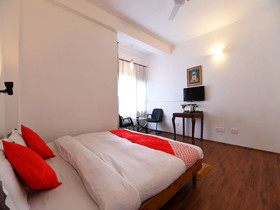 Manali Meadows Homestay by OYO Rooms