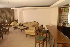 The River Crescent Resort
