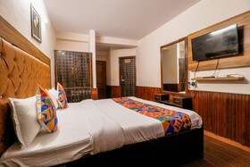 Midtown by FabHotel