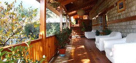 Negi's Hotel Mayflower