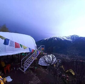 Nirvana Hamta Retreat