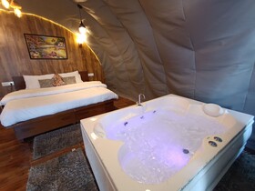 Nirvana Hamta Retreat