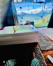 Nirvana Hamta Retreat