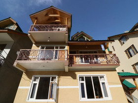 OYO Home 14011 Nature View Wooden Stay