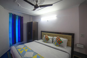 OYO Home 18419 Cozy Stay