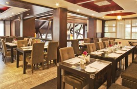 Renest River Country Resort, Manali