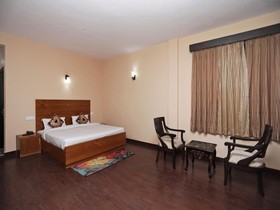 Red Inn by OYO Rooms