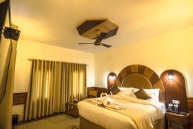 Signature Manali