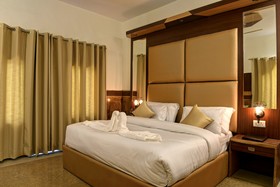 Signature Manali
