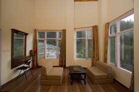 Snow Touch Resort By Sriniwasa Hotels