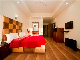 Snow Touch Resort By Sriniwasa Hotels