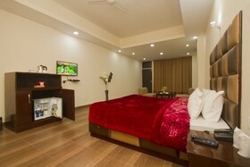 Snow Touch Resort By Sriniwasa Hotels