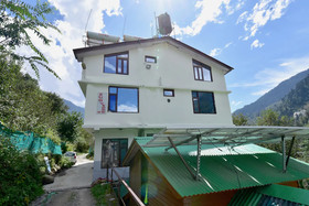 Sun N Snow Resort By OYO Rooms