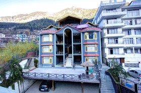 Wood Stock Inn by Treebo Hotels