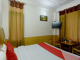 Yogesh Cottage Manali by OYO Rooms