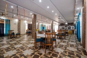 Hotel Roop
