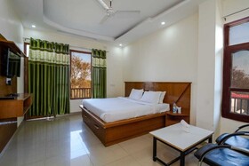 Hotel Roop