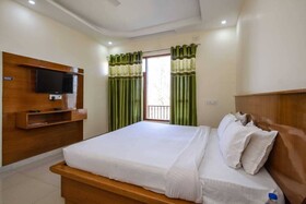 Hotel Roop