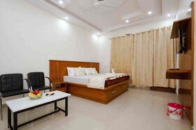 Hotel Roop
