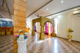Hotel Roop