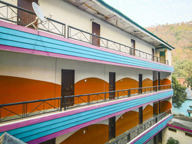 Mid Way Resort by OYO Rooms