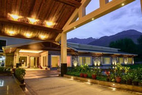 Infinitea Tea Garden Resort