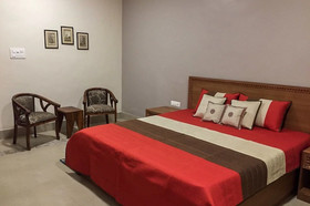 Pushpangan Menage