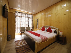 Broadway Grand by OYO Rooms