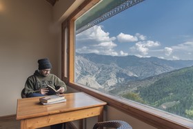 Echor Bhramara Estate Kharapathar Shimla