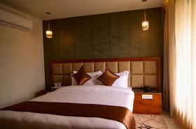 Golden Fern Resort