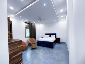Hotel Bay Leaf Resort