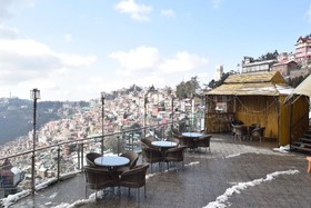 Hotel Bridge View Premium by OYO Rooms
