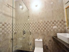 Hotel Himland East By OYO Rooms