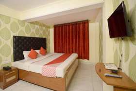 Hotel Majestic Grand By OYO Rooms