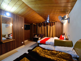 Hotel Royal View by OYO Rooms