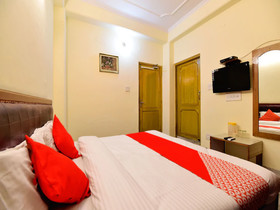 Hotel Royal View by OYO Rooms