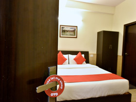 Seven Hills Hotel by OYO Rooms