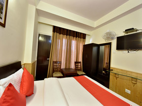Seven Hills Hotel by OYO Rooms