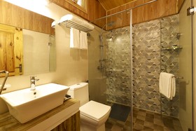 Justa Cliffend Resort & Spa Mashobra