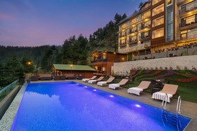 Justa Cliffend Resort & Spa Mashobra